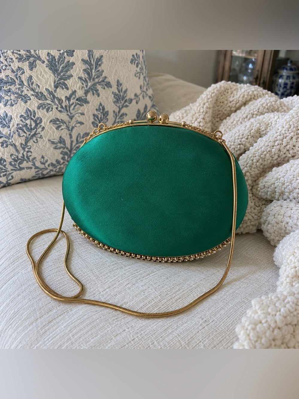 Emerald Green Satin Rhinestone Evening Bag Gold Chain Kiss Lock Purse